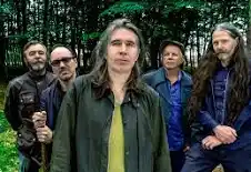 Del Amitri – Nothing Ever Occurs (Official Video) – Nice Track with Poignant Meanings  ==  Then And Now